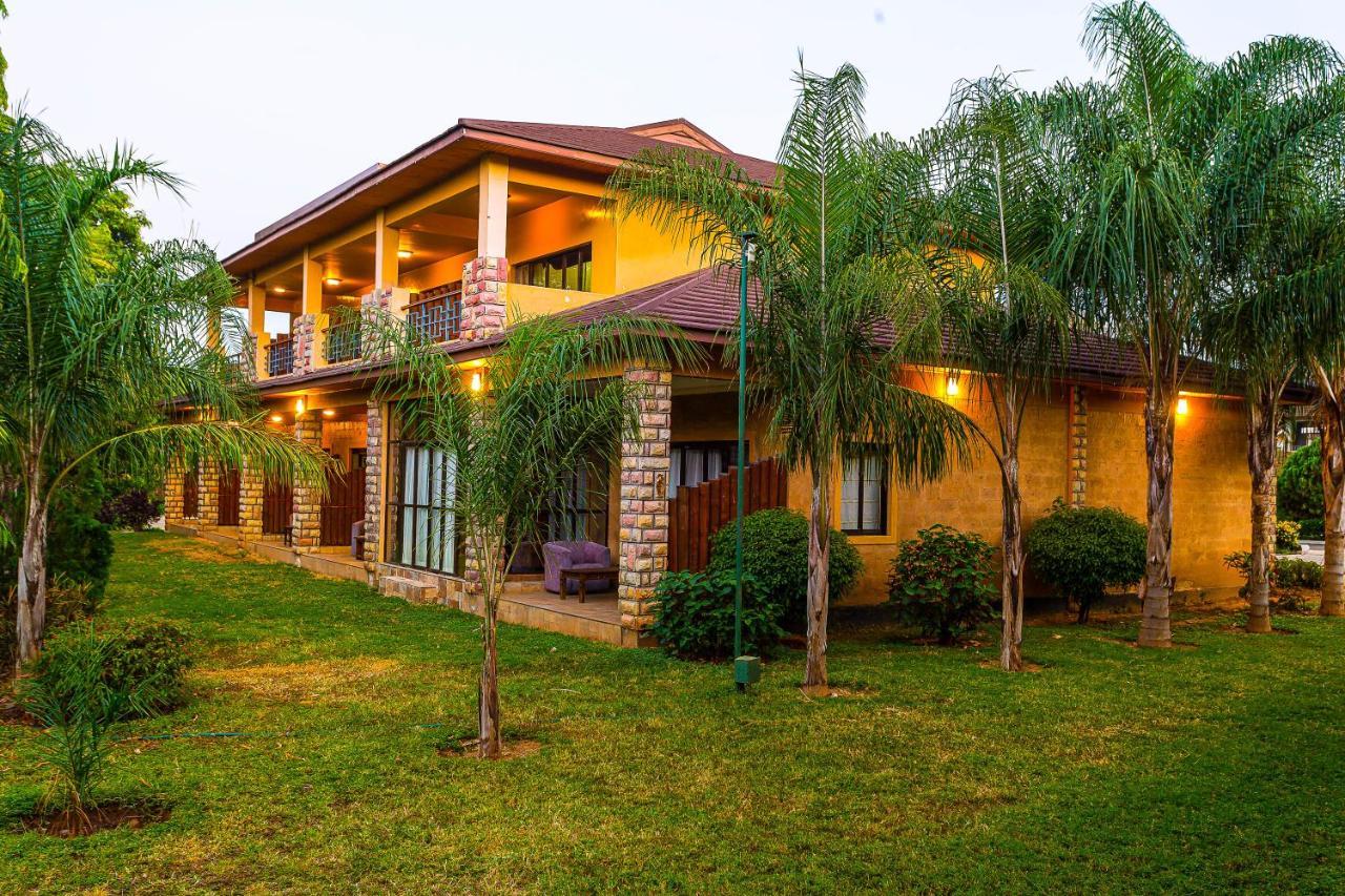 Lake Bogoria Spa Resort Marigat Exterior foto